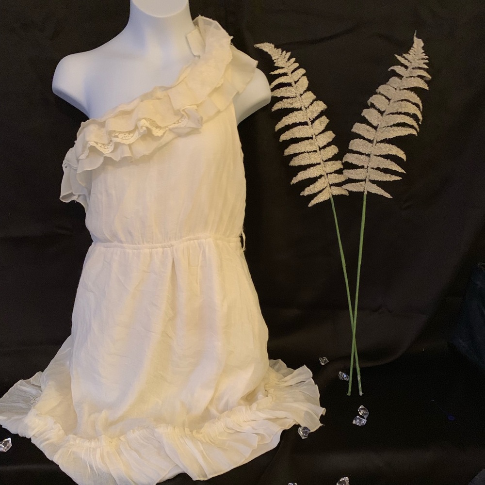 ♥️Off -white cocktail dress